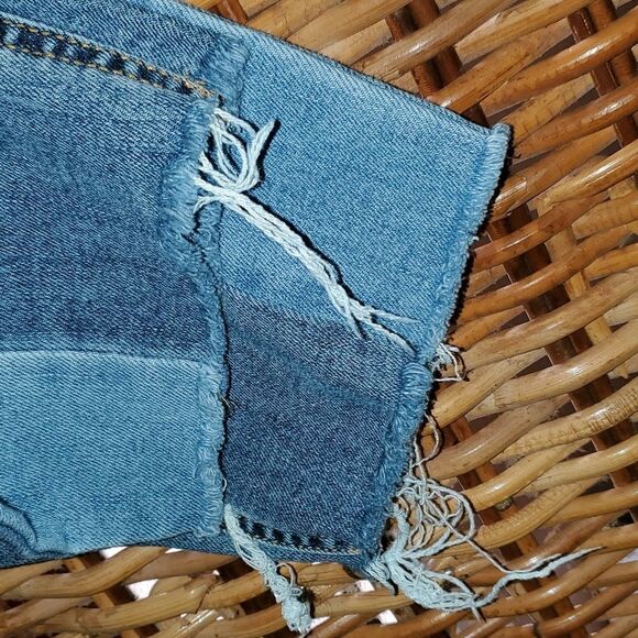 Old Navy Perfect Straight Mid Rise Jeans 6 - Picture 4 of 8